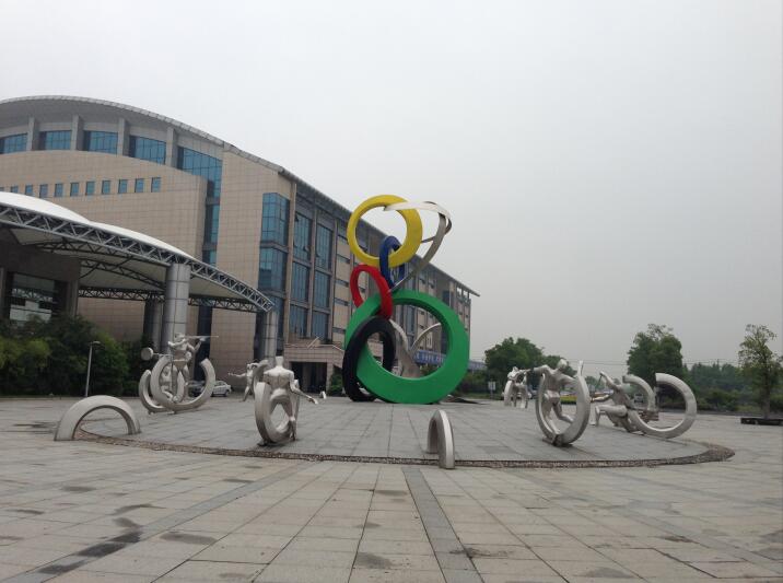 不銹鋼雕塑設計的方法是怎么樣的？